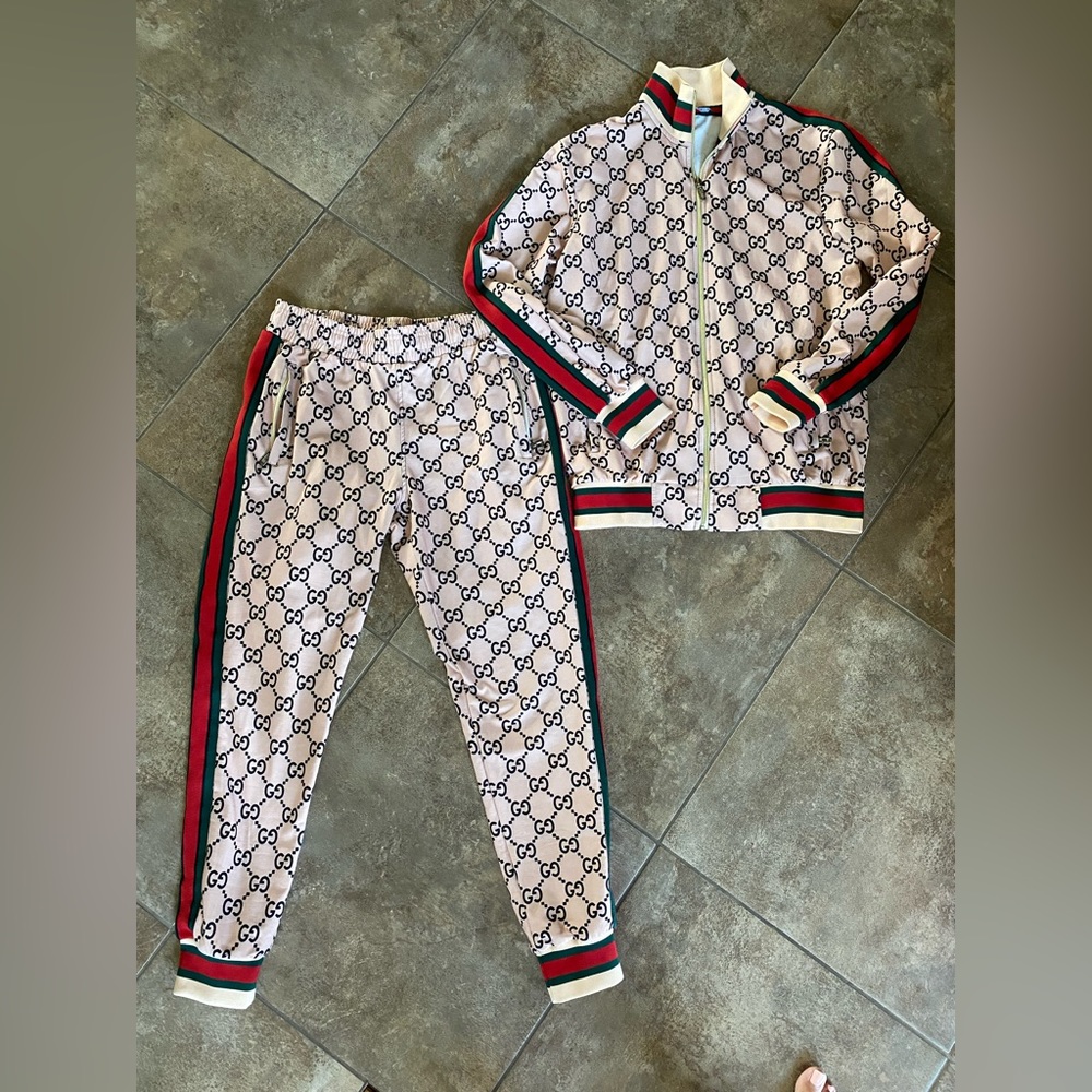 GUCCI track set.